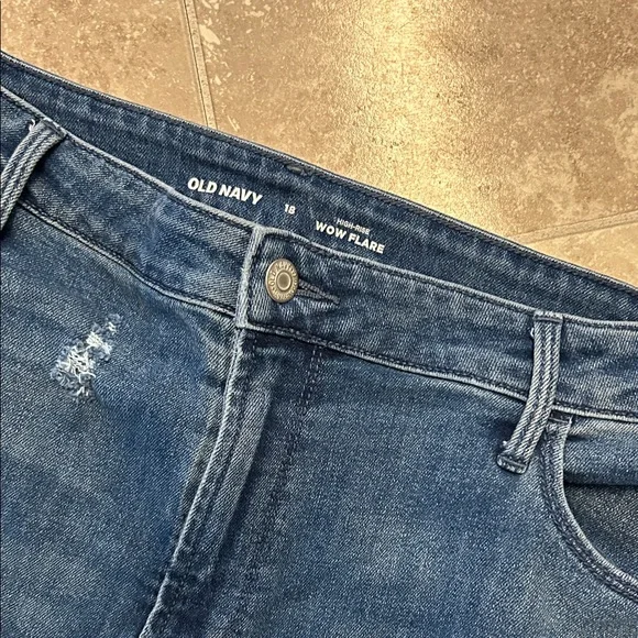 Old Navy Size 18 High Rise Wow Flare - Picture 2 of 4